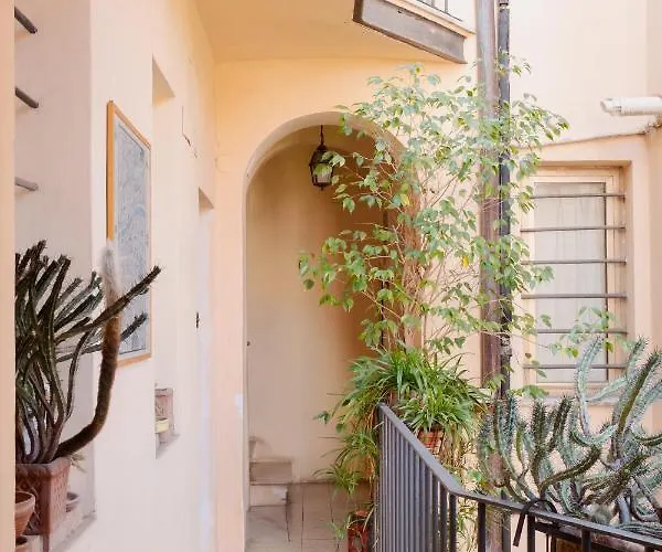 Quiet In The Heart Of Trastevere Appartamento *